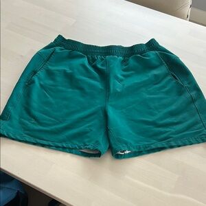 NW Alpine Green women’s large Athletic Shorts
